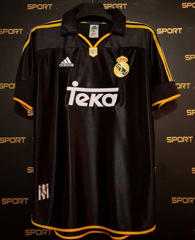 خرید کیت لباس قدیمی رئال مادرید فصل 2000 طرح Teka